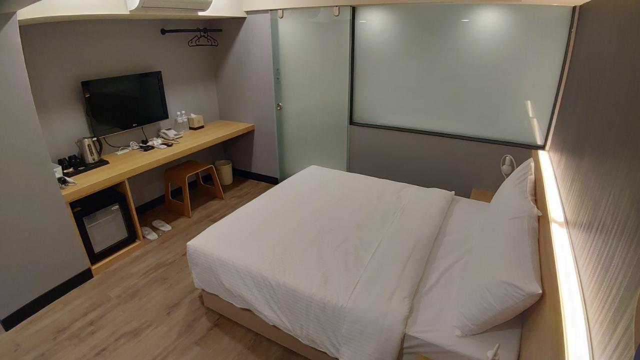 Cy Hotel Taipei Exterior foto